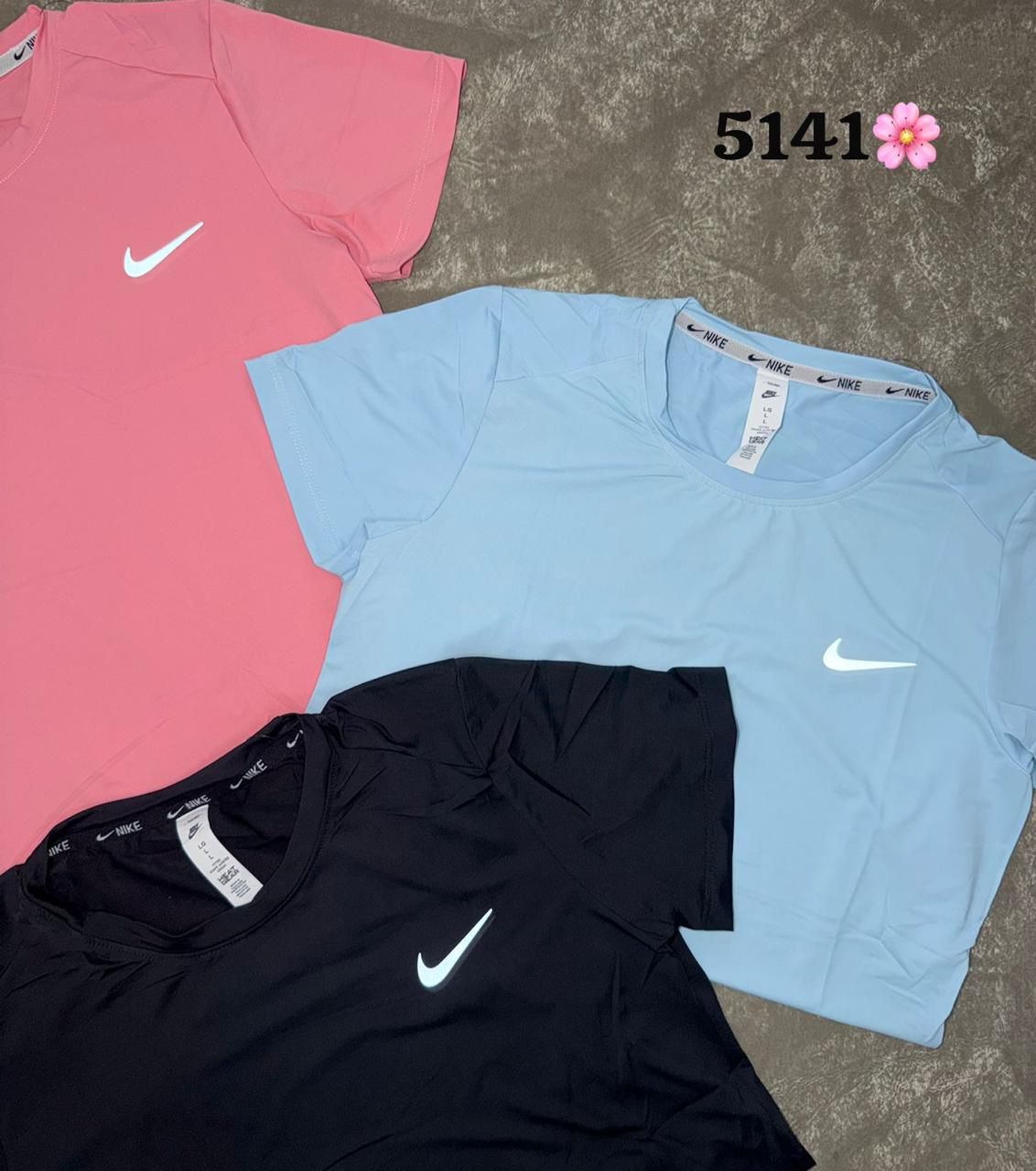 Camisa Deportiva Negra